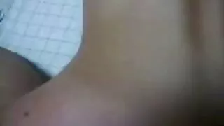 දී ටියුන් කාඞ් සහ දුබුරු masturbating මෝඩයෙක්